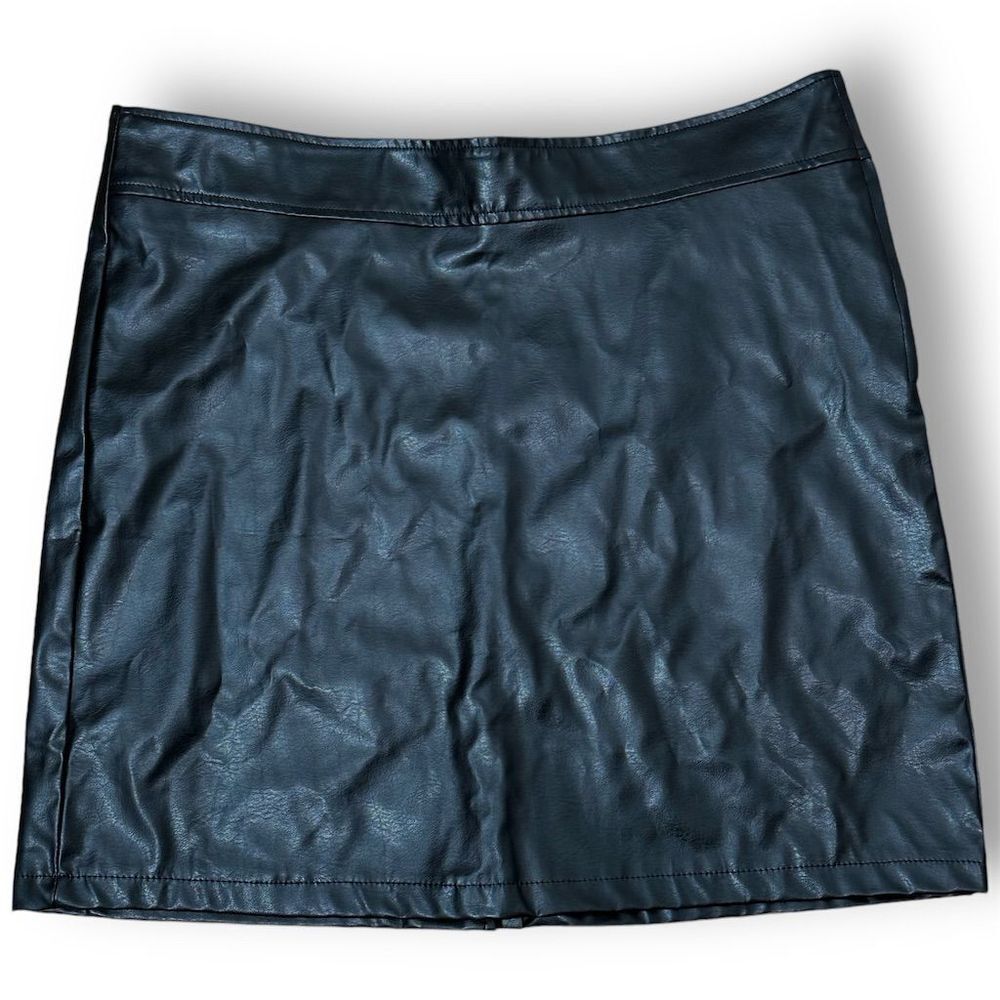 NWT Women's Black Faux Leather Mini Skirt Size 11 Party Wear Grunge Biker Emo